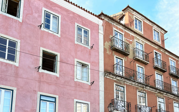 SUITSUIT CITY GUIDE | Lisbon