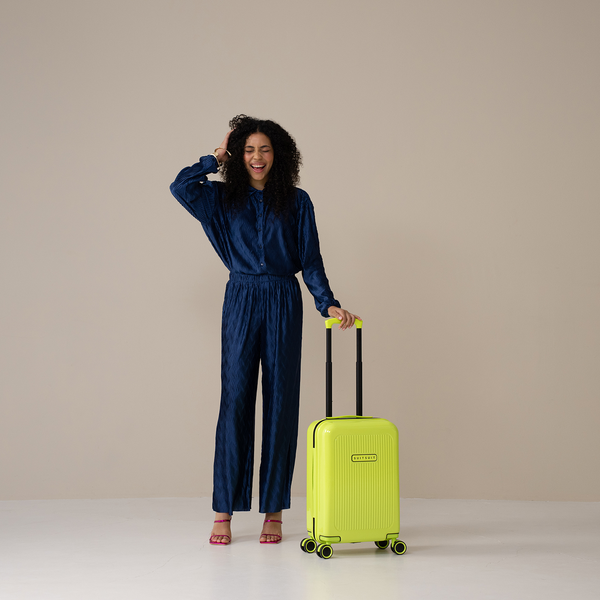 Expression - Cyber Lime - Beauty Travels Set (20 INCH)